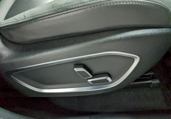 Подержанный автомобиль Geely Tugella 2023 года (23 фото)