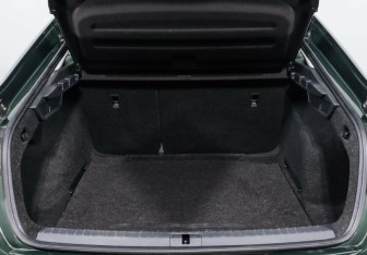 Подержанный автомобиль Skoda Octavia Liftback 2020 года (11 фото)