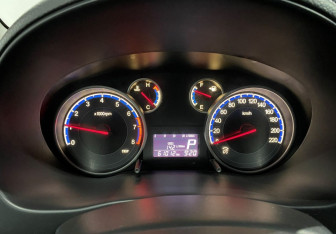 Подержанный автомобиль Suzuki SX4 Hatchback 2014 года (12 фото)