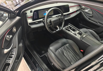 Подержанный автомобиль Chery Arrizo 8 2023 года (9 фото)