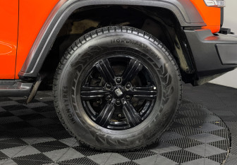 Подержанный автомобиль Tank 300 2023 года (18 фото)