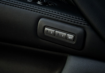 Подержанный автомобиль Infiniti QX60 2014 года (19 фото)