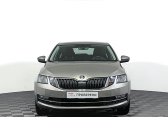 Подержанный автомобиль Skoda Octavia Liftback 2019 года (2 фото)