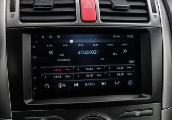 Подержанный автомобиль Toyota Auris Hatchback 2009 года (12 фото)