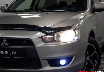 Подержанный автомобиль Mitsubishi Lancer Sedan 2008 года (17 фото)