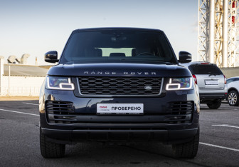 Подержанный автомобиль Land Rover Range Rover 2018 года (3 фото)