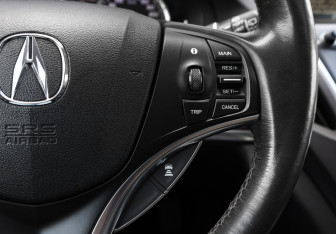 Подержанный автомобиль Acura MDX 2014 года (16 фото)