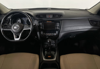 Подержанный автомобиль Nissan Qashqai 2020 года (12 фото)