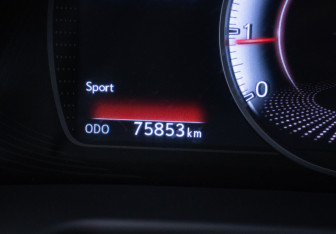 Подержанный автомобиль Lexus ES 2021 года (12 фото)