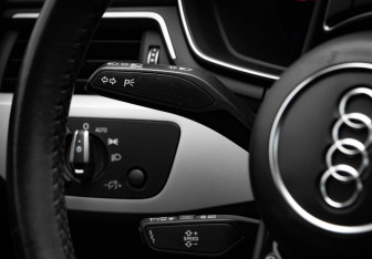 Подержанный автомобиль Audi A4 Sedan 2021 года (12 фото)