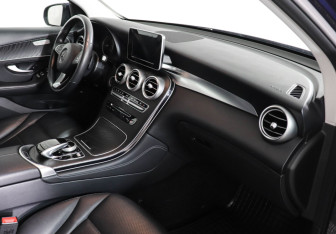 Подержанный автомобиль Mercedes-Benz GLC Coupe 2019 года (10 фото)