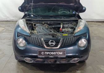 Подержанный автомобиль Nissan Juke 2012 года (17 фото)