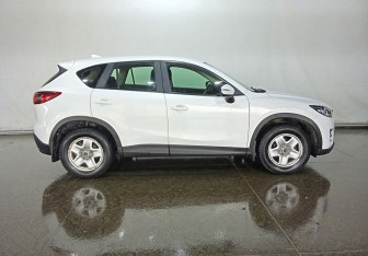 Подержанный автомобиль Mazda CX-5 2016 года (8 фото)