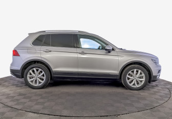 Подержанный автомобиль Volkswagen Tiguan 2019 года (4 фото)