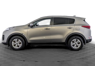 Подержанный автомобиль Kia Sportage 2017 года (8 фото)
