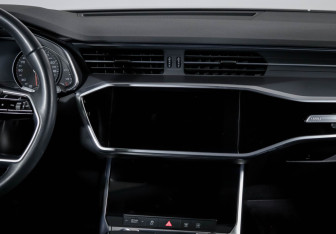 Подержанный автомобиль Audi A6 Sedan 2020 года (13 фото)