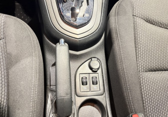 Подержанный автомобиль Peugeot 408 2012 года (9 фото)
