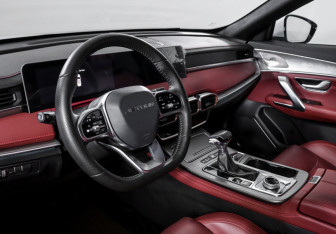 Подержанный автомобиль Jetour X70 Plus 2023 года (14 фото)