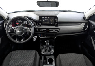 Подержанный автомобиль Kia Seltos 2021 года (14 фото)