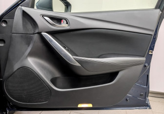 Подержанный автомобиль Mazda 6 Sedan 2016 года (24 фото)