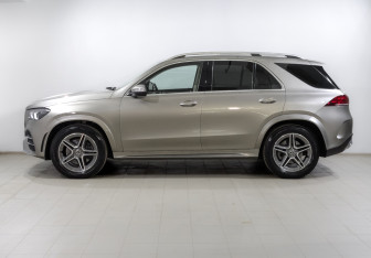 Подержанный автомобиль Mercedes-Benz GLE 2019 года (8 фото)