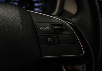 Подержанный автомобиль Mitsubishi Xpander 2022 года (12 фото)