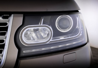 Подержанный автомобиль Land Rover Range Rover 2015 года (17 фото)