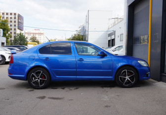 Подержанный автомобиль Skoda Octavia RS Liftback 2012 года (4 фото)