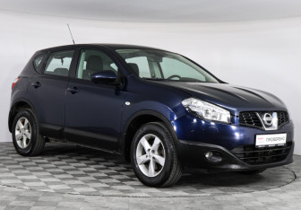 Подержанный автомобиль Nissan Qashqai 2012 года (2 фото)