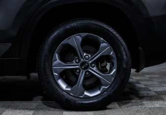 Подержанный автомобиль Kia Seltos 2020 года (15 фото)