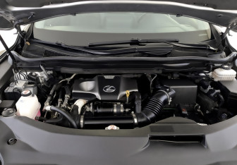 Подержанный автомобиль Lexus RX 2021 года (9 фото)