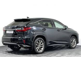 Подержанный автомобиль Lexus RX 2019 года (5 фото)