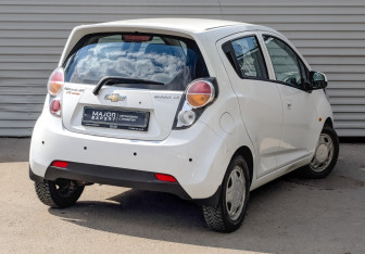 Подержанный автомобиль Chevrolet Spark 2012 года (5 фото)