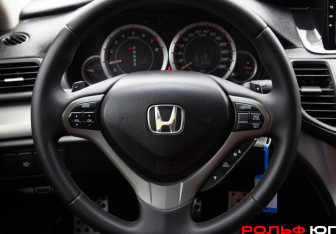 Подержанный автомобиль Honda Accord Sedan 2008 года (14 фото)