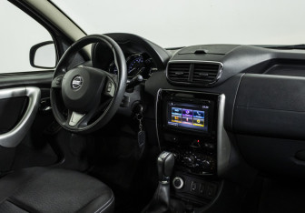 Подержанный автомобиль Nissan Terrano 2020 года (9 фото)