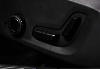 Подержанный автомобиль Volvo S90 2019 года (17 фото)