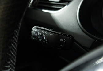 Подержанный автомобиль Skoda Octavia Wagon 2015 года (13 фото)