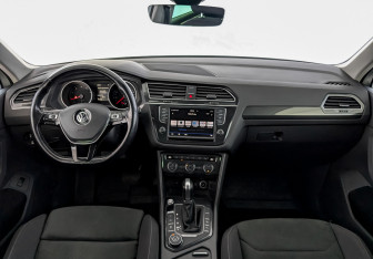Подержанный автомобиль Volkswagen Tiguan 2017 года (14 фото)