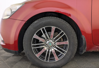 Подержанный автомобиль Kia Ceed Hatchback 2011 года (12 фото)