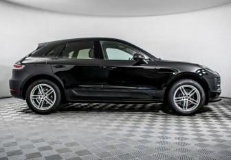 Подержанный автомобиль Porsche Macan 2020 года (4 фото)