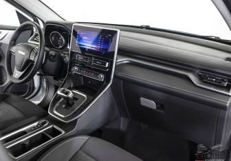 Подержанный автомобиль Haval M6 2023 года (10 фото)