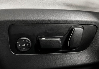 Подержанный автомобиль BMW M5 Sedan 2024 года (19 фото)