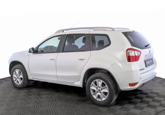 Подержанный автомобиль Nissan Terrano 2020 года (7 фото)