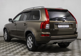 Подержанный автомобиль Volvo XC90 2012 года (7 фото)
