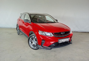 Подержанный автомобиль Geely Coolray 2022 года (3 фото)