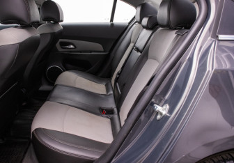 Подержанный автомобиль Chevrolet Cruze Sedan 2014 года (11 фото)