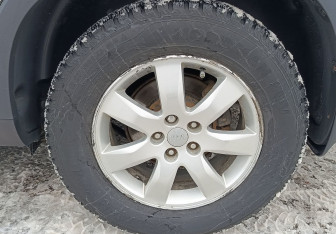 Подержанный автомобиль Kia Sorento 2012 года (12 фото)