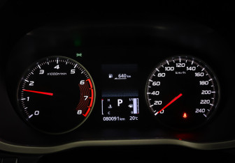 Подержанный автомобиль Mitsubishi Eclipse Cross 2019 года (16 фото)