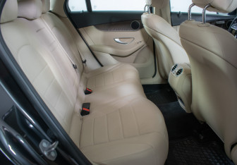 Подержанный автомобиль Mercedes-Benz GLC Coupe 2019 года (11 фото)