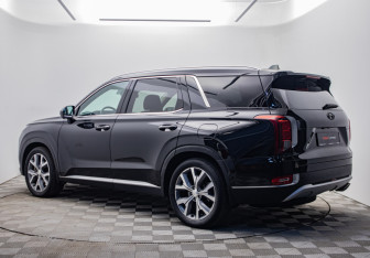 Подержанный автомобиль Hyundai Palisade 2021 года (3 фото)